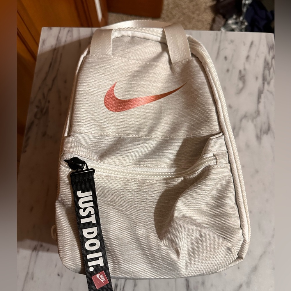 Tan/rose gold Nike lunch box